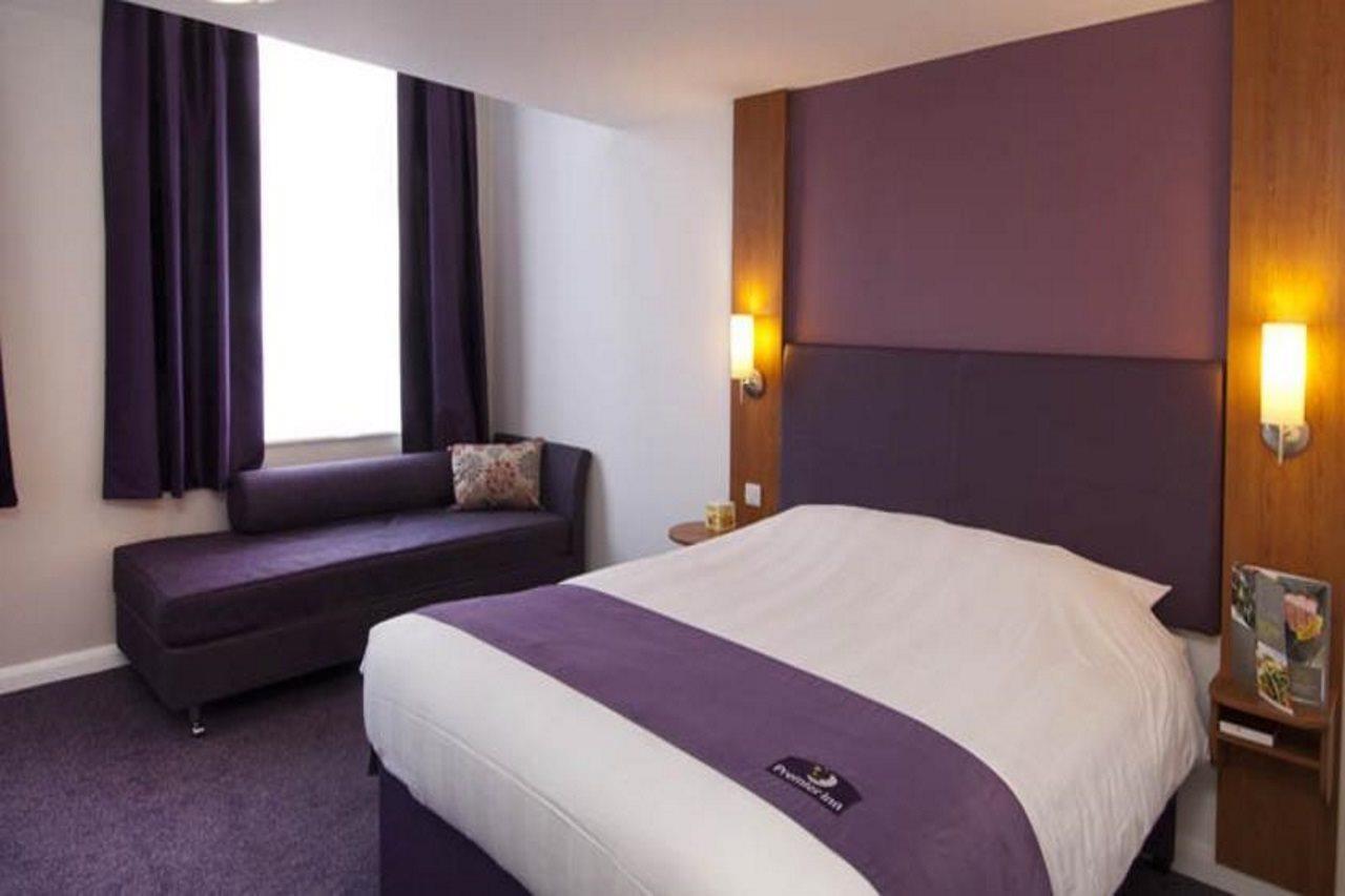 Premier Inn Canterbury City Centre Esterno foto